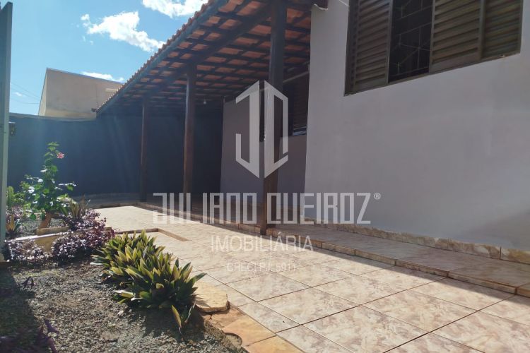 Juliano Queiroz Corretor de Imóveis - Patos de Minas/MG